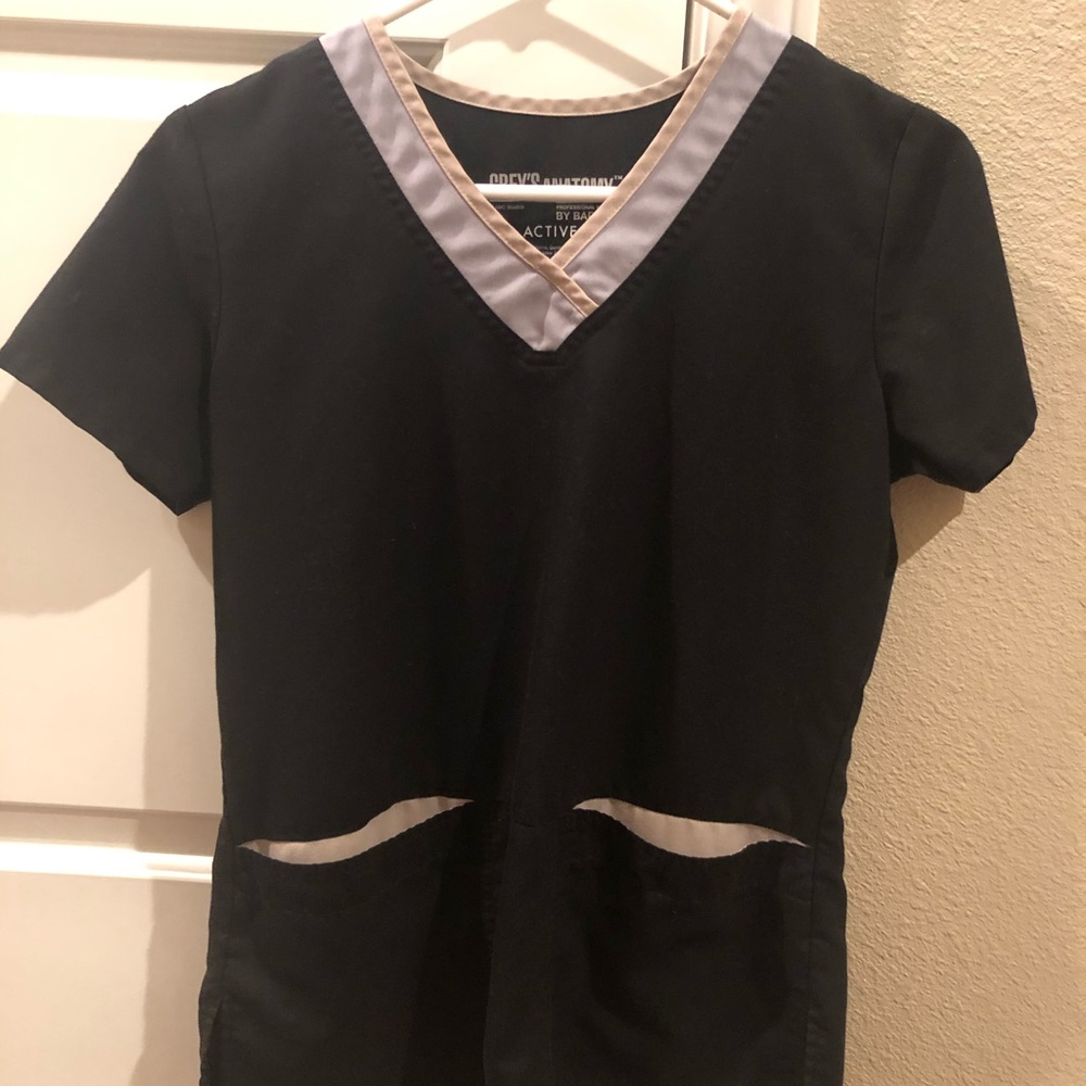 Used Greys Anatomy Black Scrub Top XS